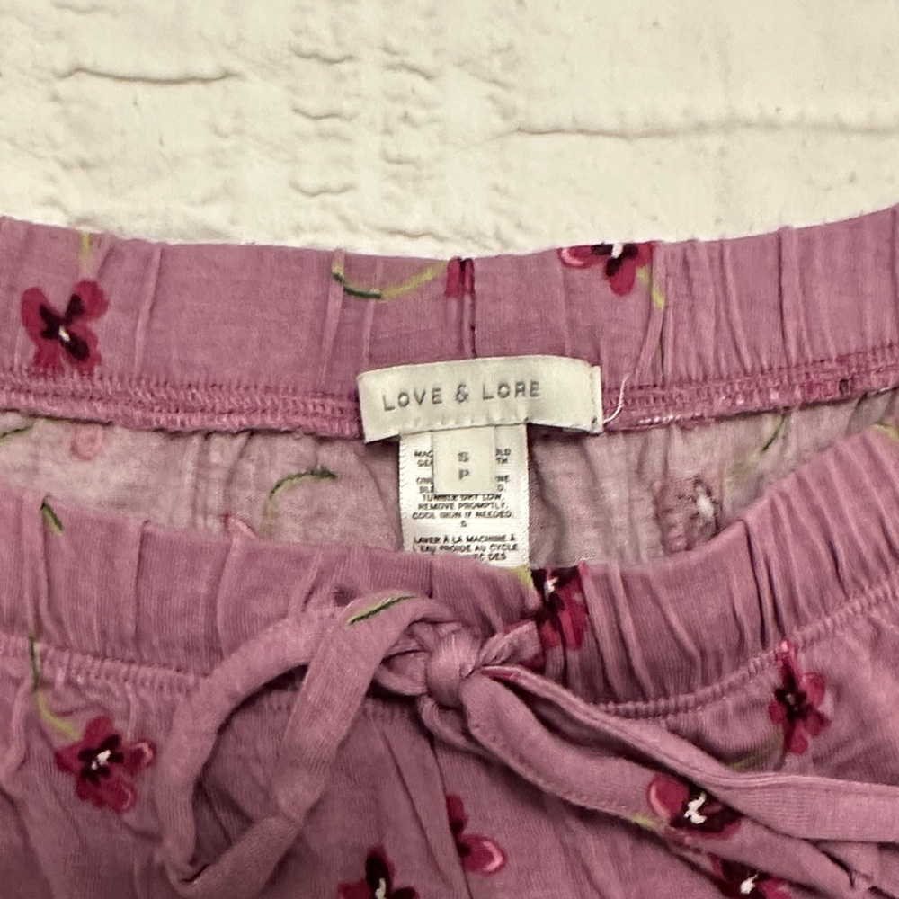 Love & Lore Pink Floral Short Pajama Set - Soft Lounge Shorts & Top - Picture 7 of 8